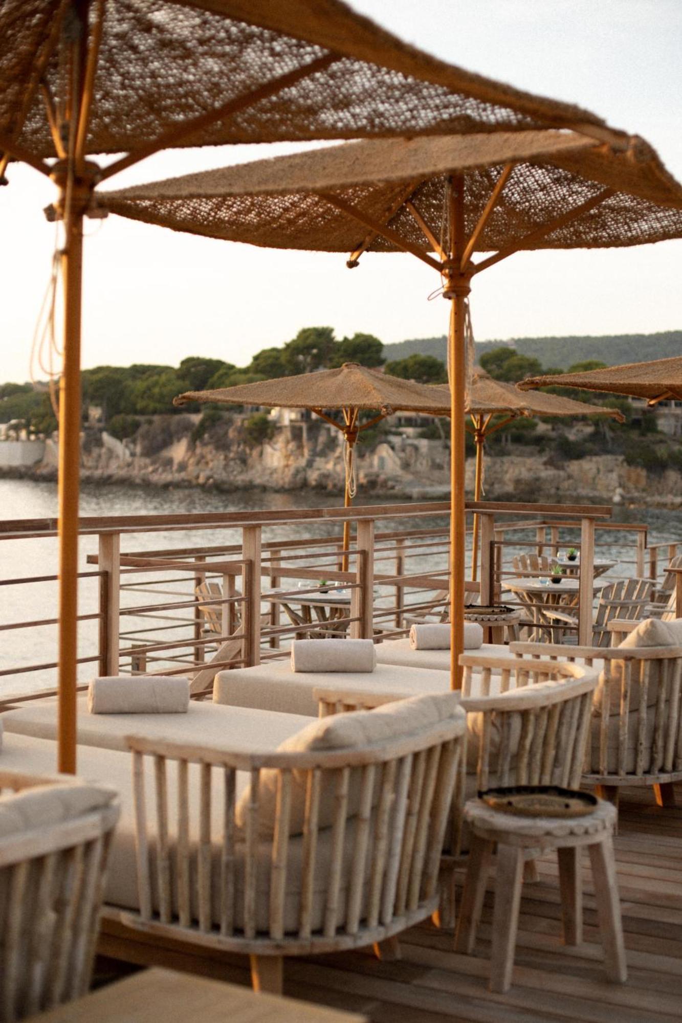 Hotel Plein Large Bandol Exterior photo